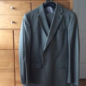 Men’s suit